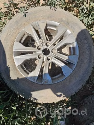 Llanta hyundai santa fe 2015