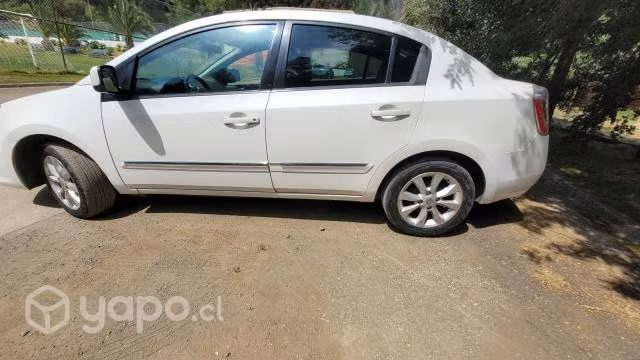 Nissan sentra 2012