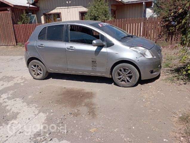 Toyota Yaris SPORT XLi 1.3 - Imagen 4