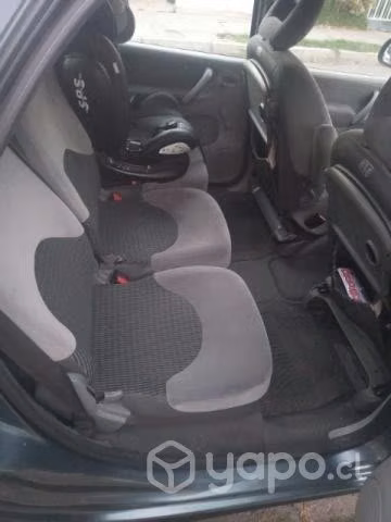 Vendo xsara picasso 2011