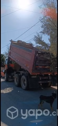Se vende camión tolva 14 cubo