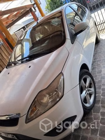 Vendo Ford Focus 1.6 año 2010, 165.000 kilómetros