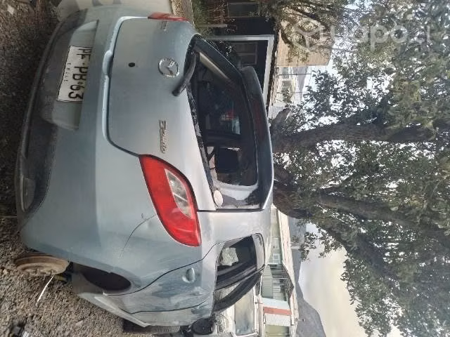 Desarme mazda demio 2010