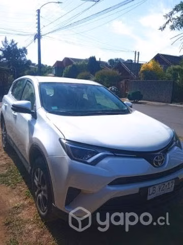 Vende su dueño Toyota RAV4 4 2019, único dueño