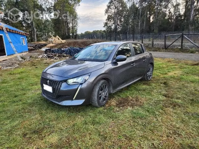 Peugeot 208 2021