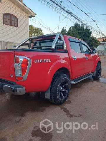 Camioneta 4x2 Nissan np300 diesel 2018