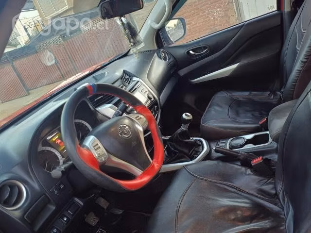 Camioneta 4x2 Nissan np300 diesel 2018