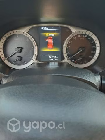 Camioneta 4x2 Nissan np300 diesel 2018