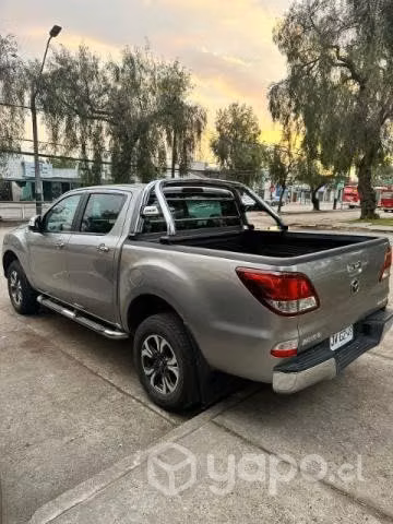 Mazda bt