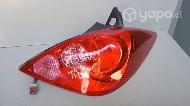 Foco nissan tiida dmg repuestos 2.89