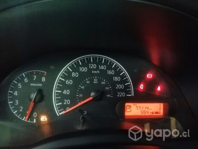 Nissan versa 2016