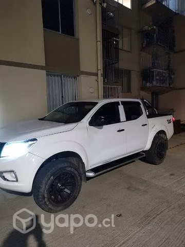 Camioneta en buenas condiciones todo al día y tran