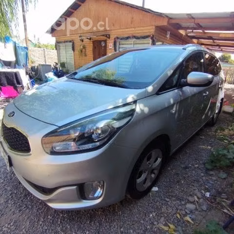 Kia Carens Full equipo