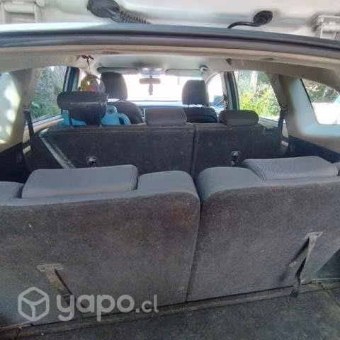 Kia Carens Full equipo