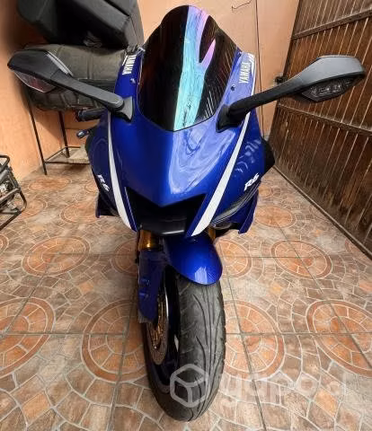 Yamaha R6