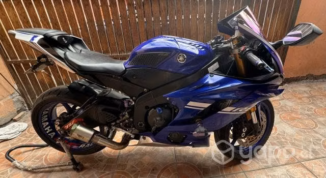 Yamaha R6