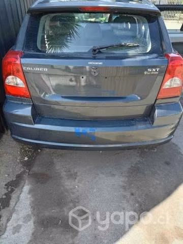 Portalon trasero dodge caliber 2007 en buen estado