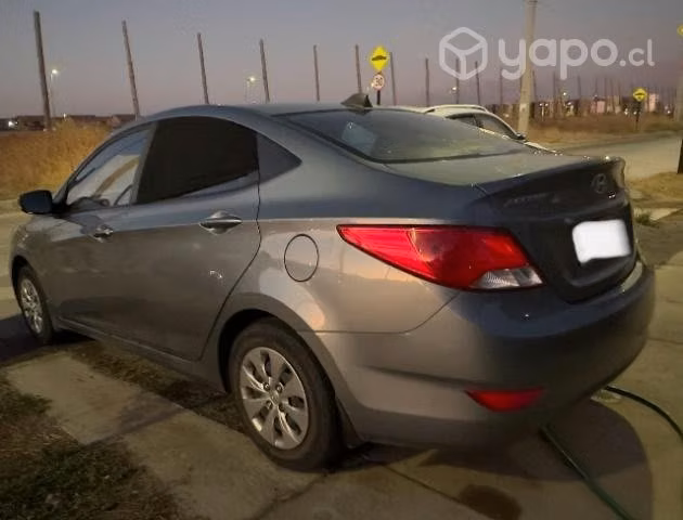 Hyundai Accent Rb 1.4 año 2020 - Imagen 3