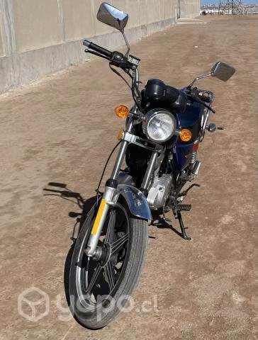 Moto Suzuki GN125H - A toda prueba