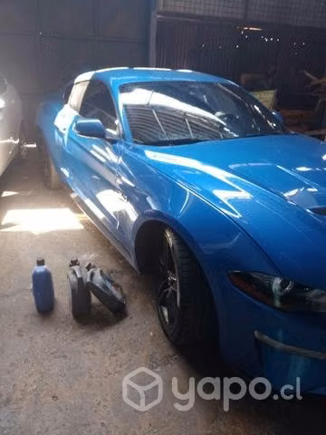 Ford Mustang carrera año 2021