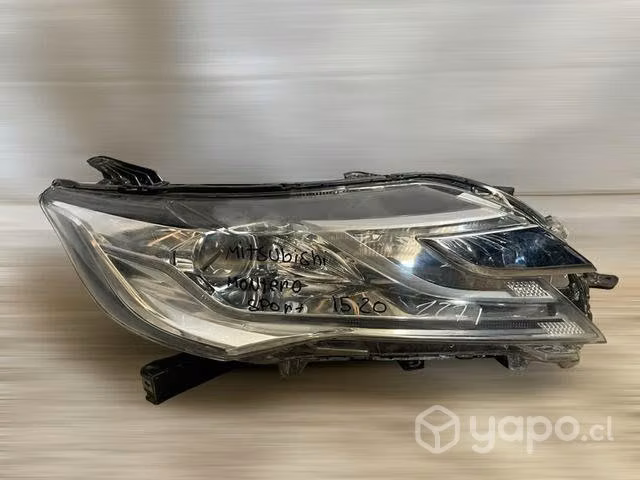 Foco óptico Rh Mitsubishi Montero sport 2016 2020