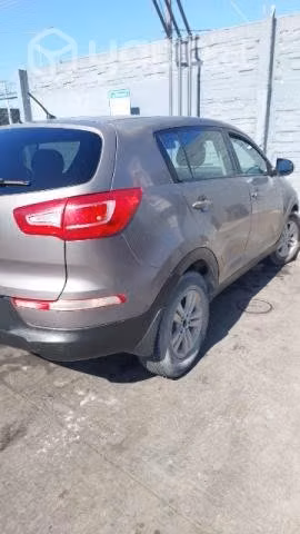 Se vende por renovación Kia Sportage 2011