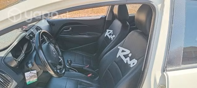 Kia río 4 se vende por renovación. Conversable