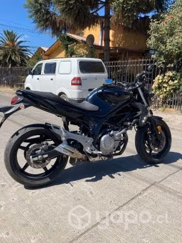 Suzuki Gladius 650cc
