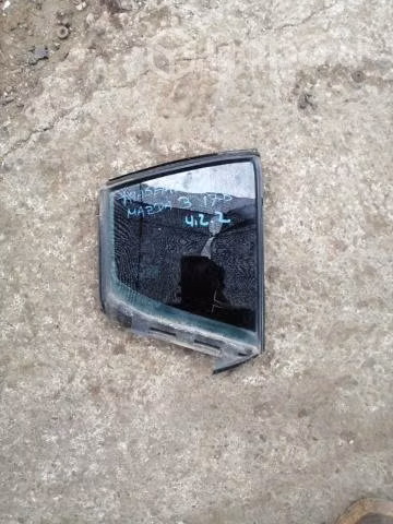 Vidrio aleta trasero derecho mazda3 2017 original