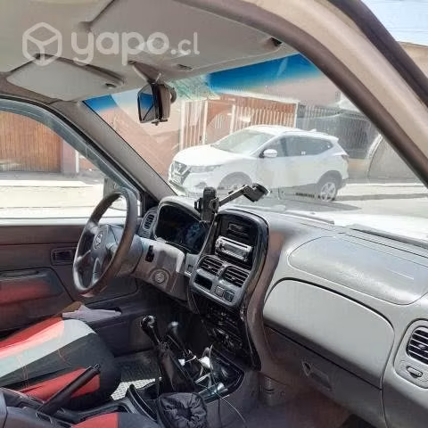 Nissan terrano 2009