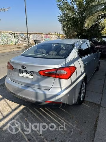 Kia cerato 2015