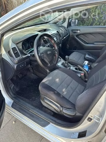 Kia cerato 2015