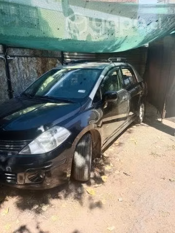 Nissan Tiida 2013