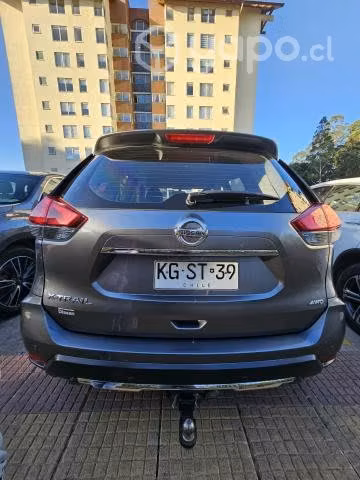 NISSAN X-TRAIL 4x4 AÑO 2018 COMO NUEVO