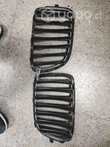 Rejilla cromada parachoque BMW x1 - Imagen 2