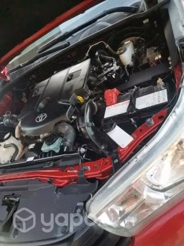 Camioneta Toyota Hilux año 2021 - Imagen 9