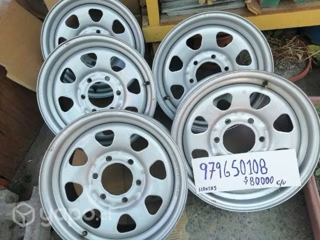 Llantas nuevas aro 16 Nissan Terrano