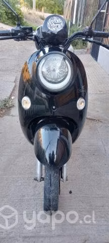Moto scooter electrica