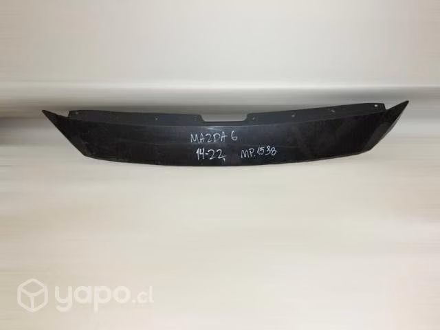 Moldura capot mazda 