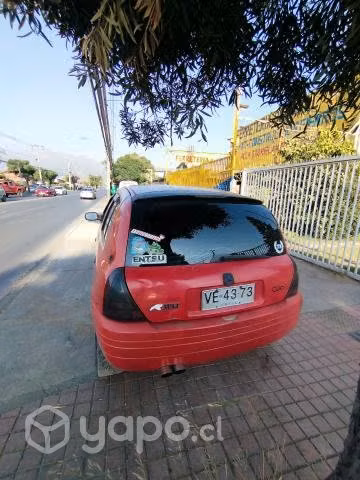 Renault Clio full 2002