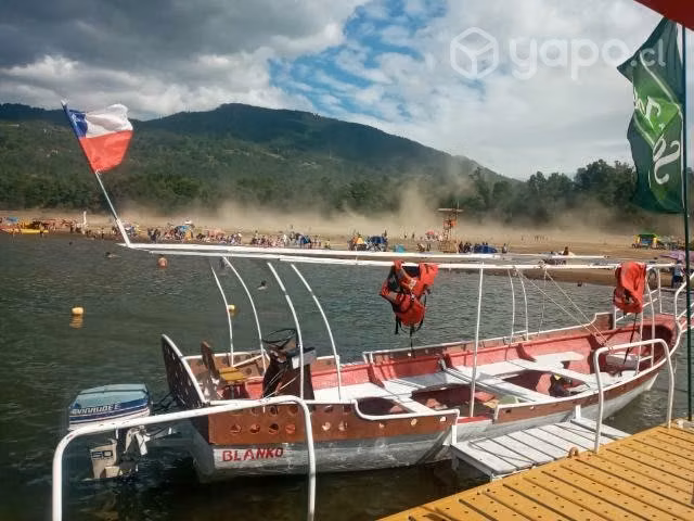 Bote enfibrado 7.5 mts de largo. Perfecto estado