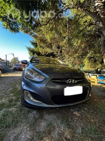 Hyundai accent 2012 - Imagen 3