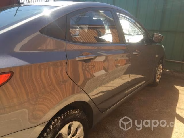 Hyundai accent 2015