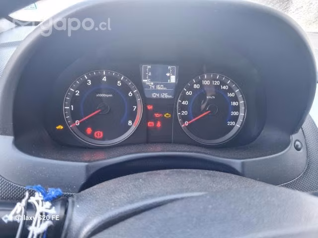 Hyundai accent 2015