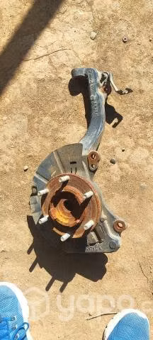 Muñón con maza mazda bt50 - Imagen 2