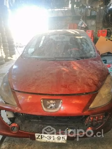 Peugeot 306 en desarme