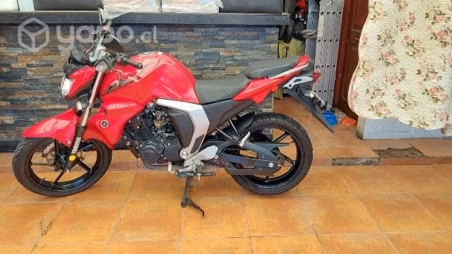 Vendo moto Yamaha FZN-150
