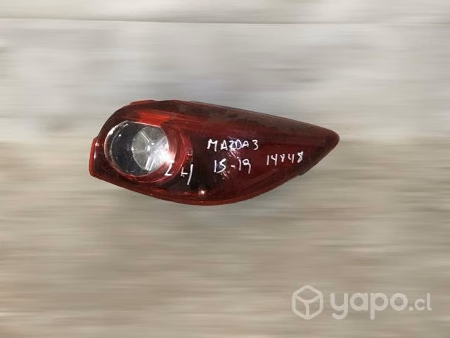 Foco trasero rh Mazda 