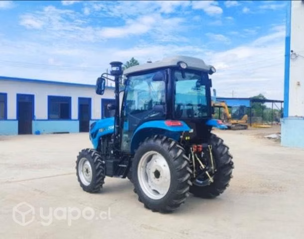 Tractor de 70 Caballos de Fuerza