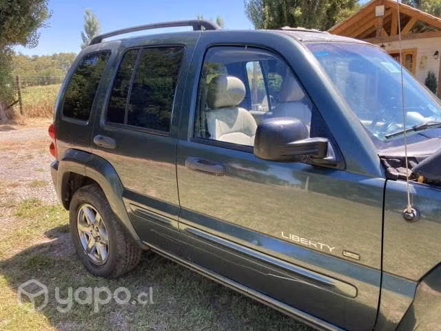 Jeep liberty 2003 funcionando, valor conversable